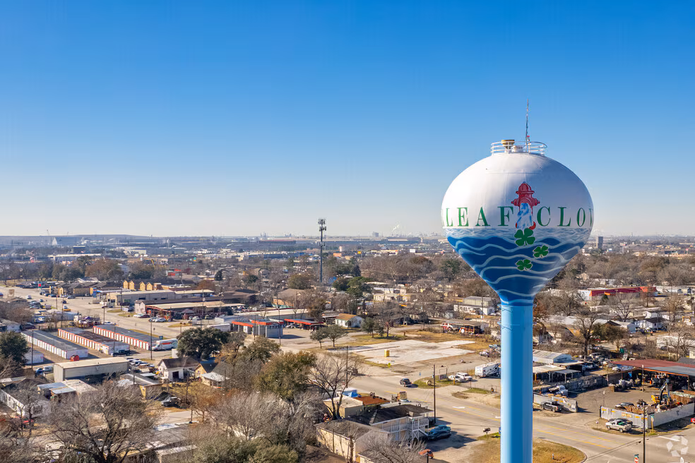 Commercial concrete contractors in Cloverleaf Texas - Professional concrete services Houston area