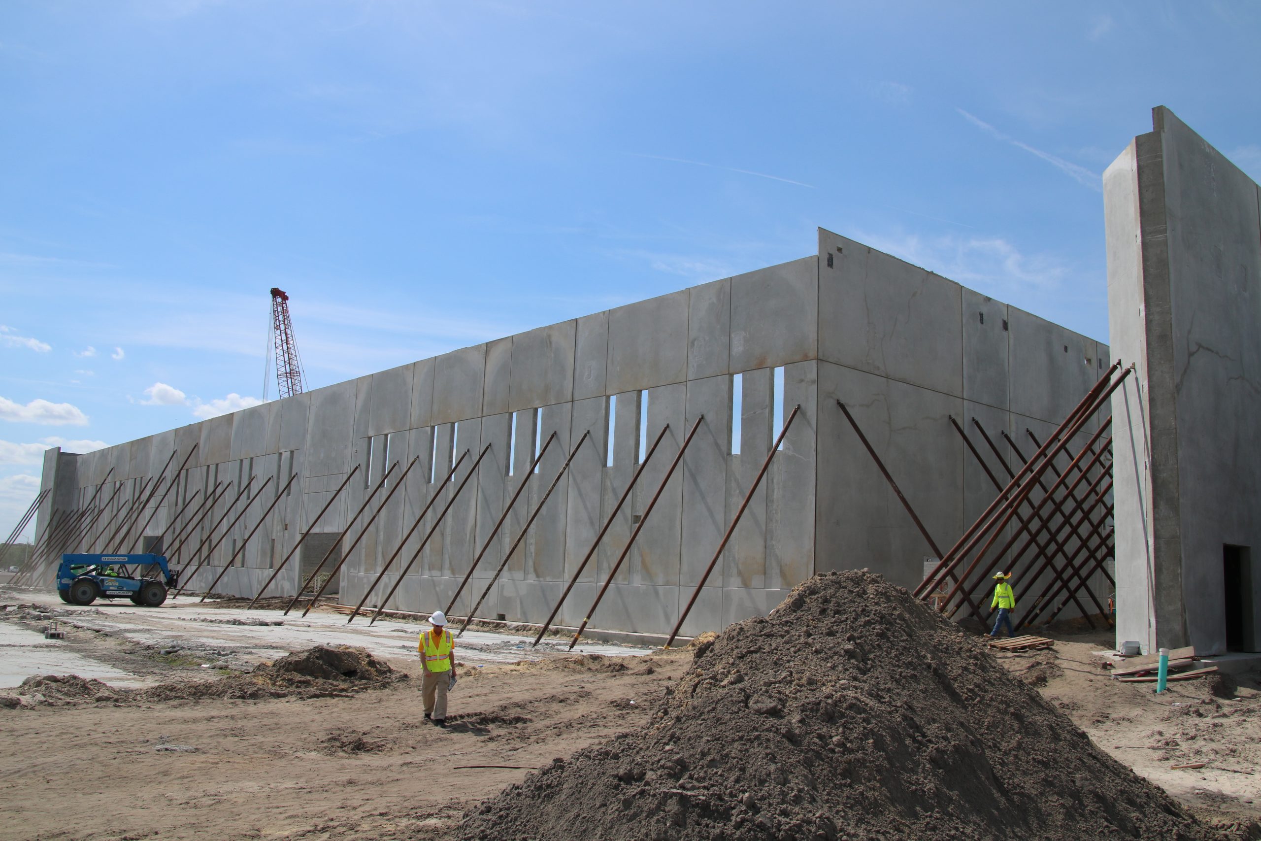 Tilt-Wall Construction in Houston TX project example 1 - Commercial Concrete Contractors Houston TX